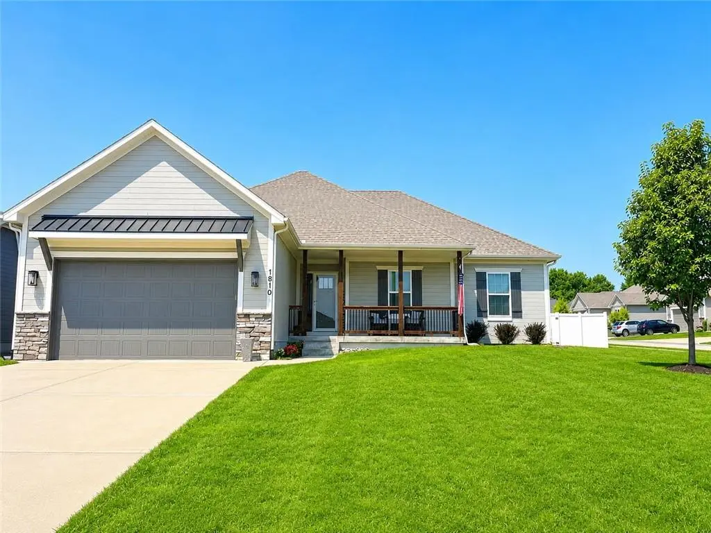 1810 NW Madi CT, Grain Valley, MO 64029