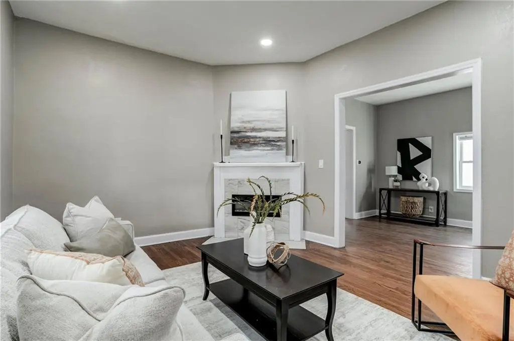 3139 Mcgee ST, Kansas City, MO 64111
