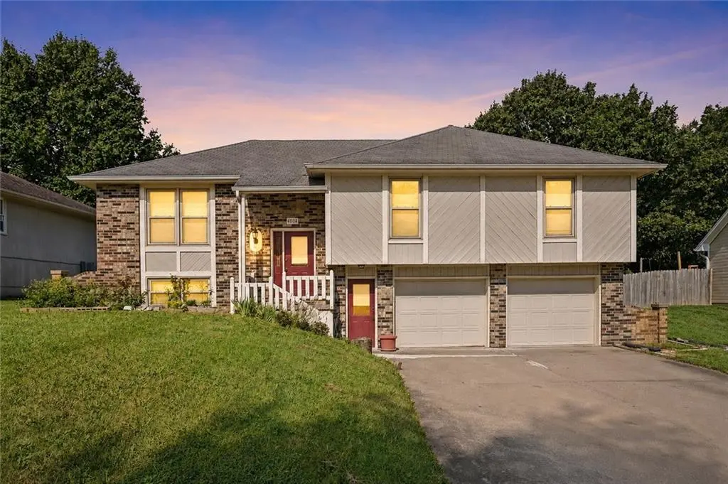 4006 N 31st ST, St Joseph, MO 64506