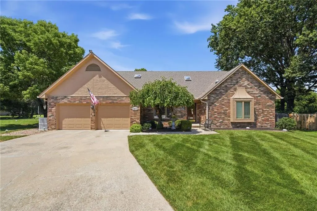 9314 W 117th ST, Overland Park, KS 66210