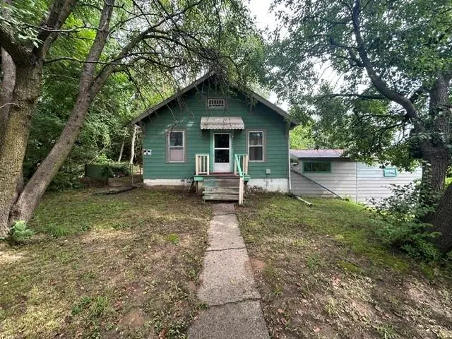 8840 E Wilson RD, Independence, MO 64053