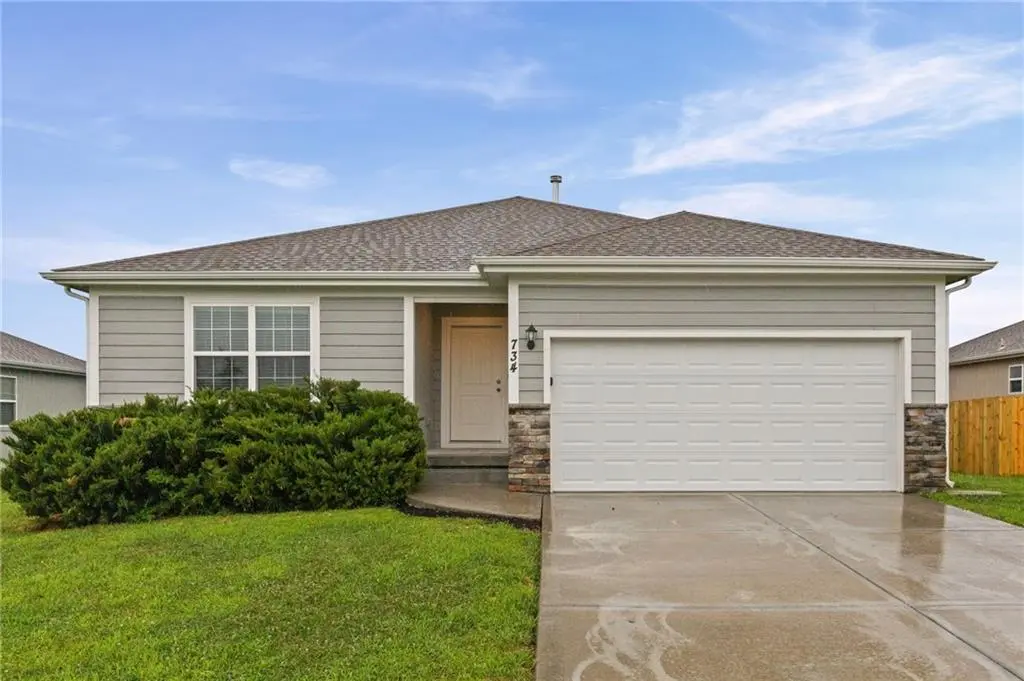 734 S Cypress ST, Gardner, KS 66030