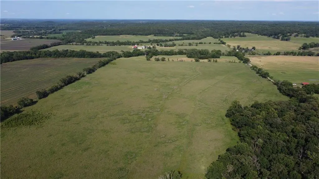 000 Unique RD, Uniontown, KS 66789
