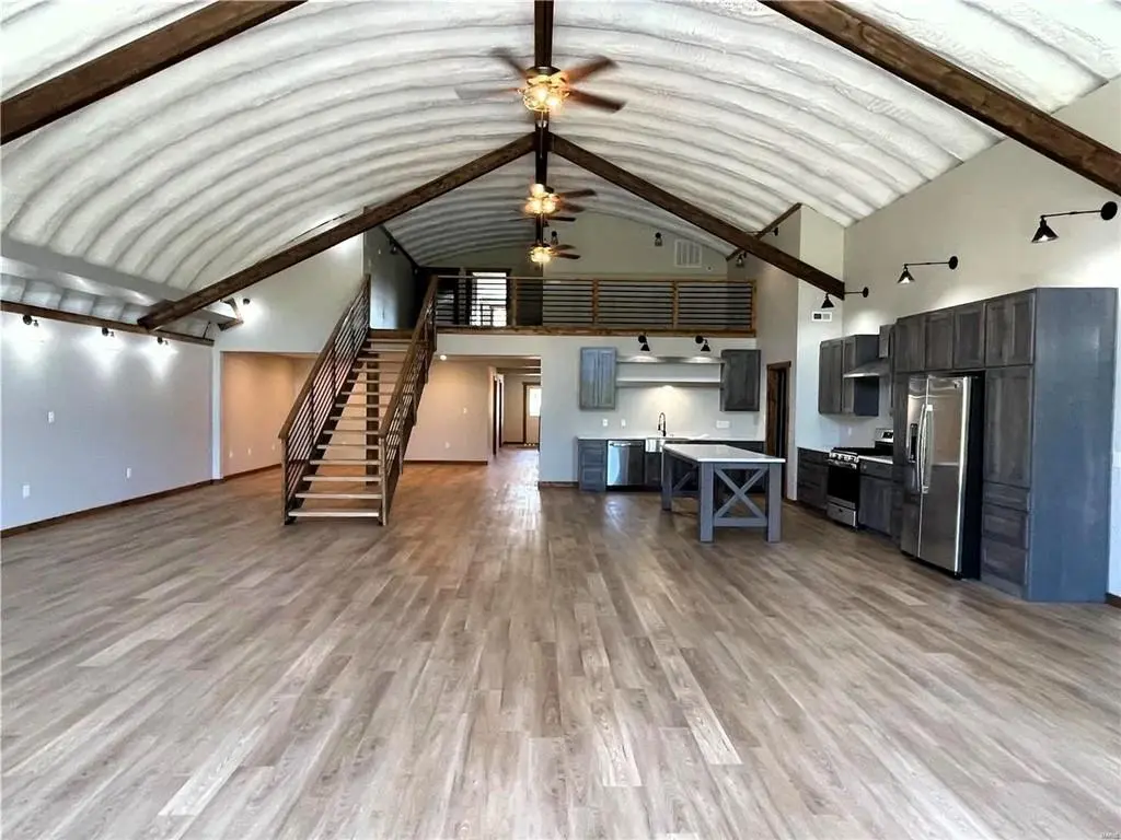 1105 Vine ST, Macon, MO 63552