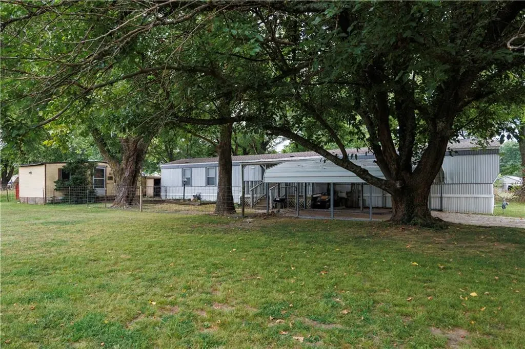 205 W Olive ST, Tyro, KS 67364
