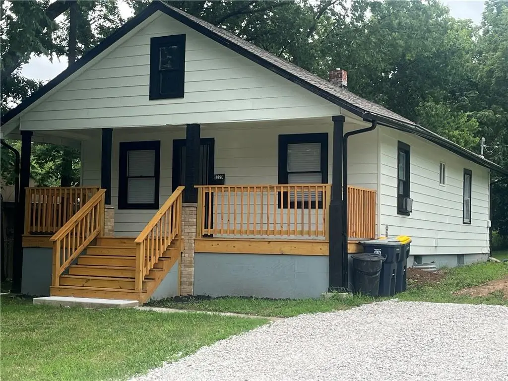 8320 Wabash AVE, Kansas City, MO 64132