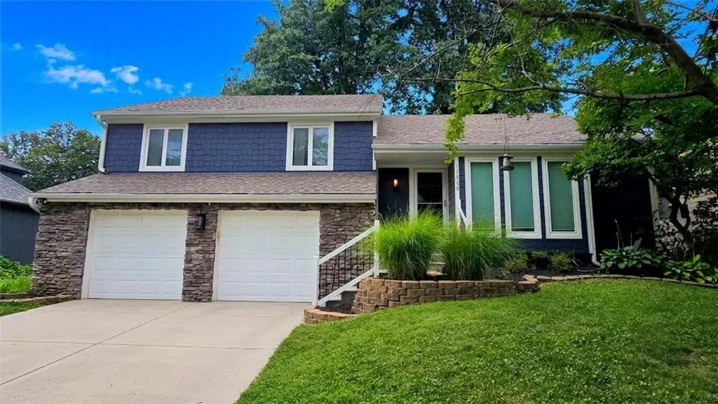 11030 Rene ST, Lenexa, KS 66215