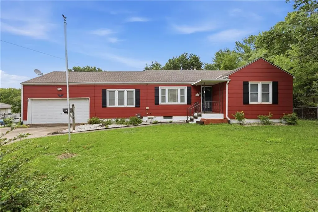 1007 S Logan AVE, Independence, MO 64050