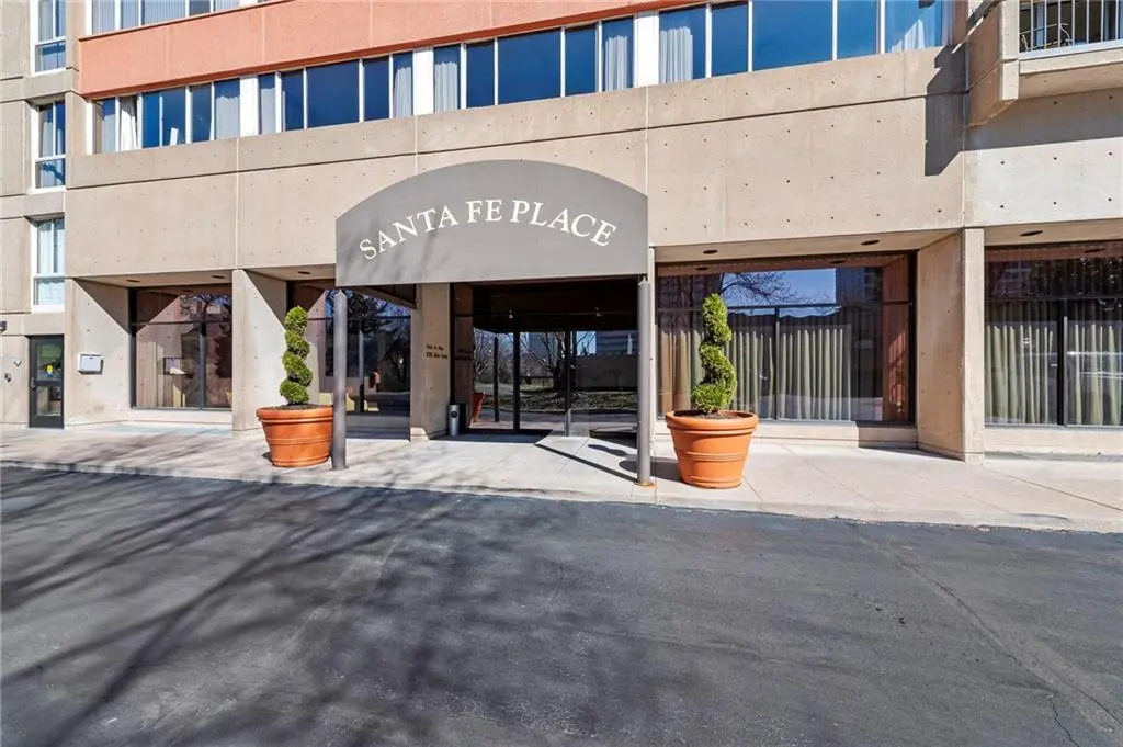 2525 Main ST #205, Kansas City, MO 64108