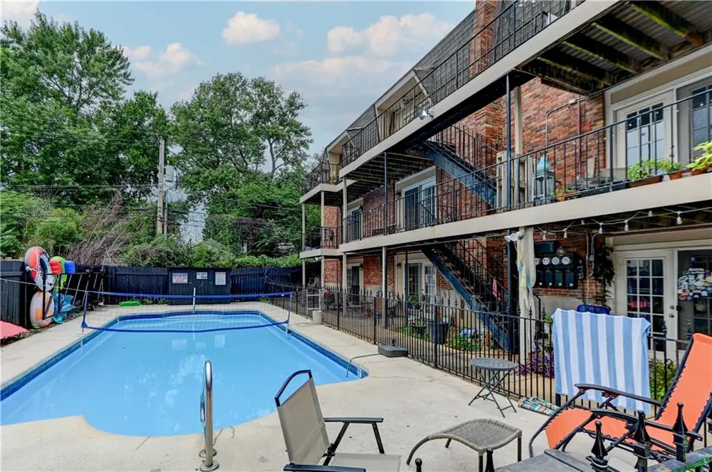 4038 Clark AVE, Kansas City, MO 64111