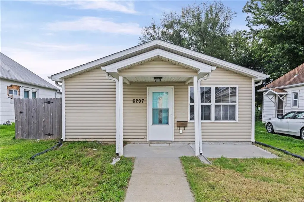 6207 Sherman ST, St Joseph, MO 64504