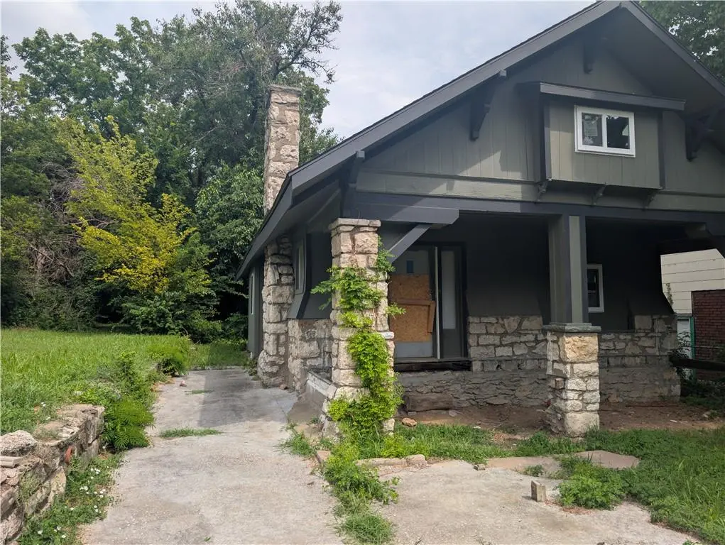 4011 Euclid AVE, Kansas City, MO 64130