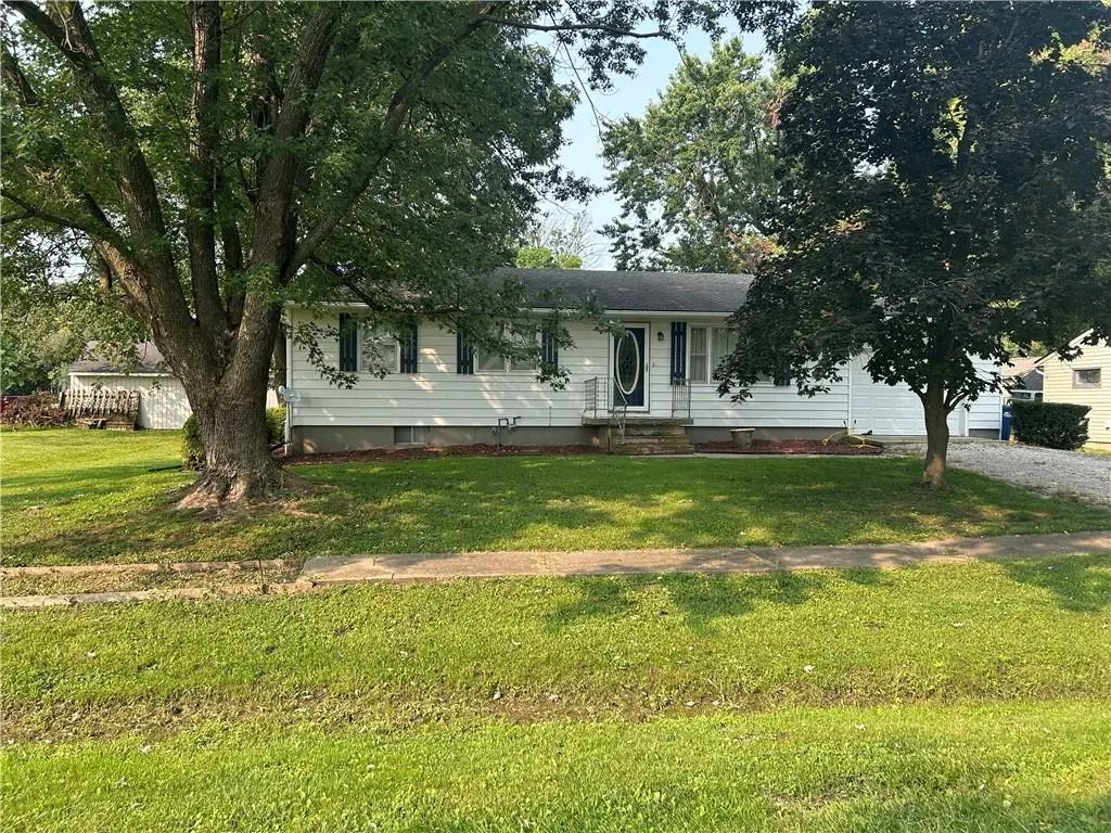 305 Fir ST, Garden City, MO 64747