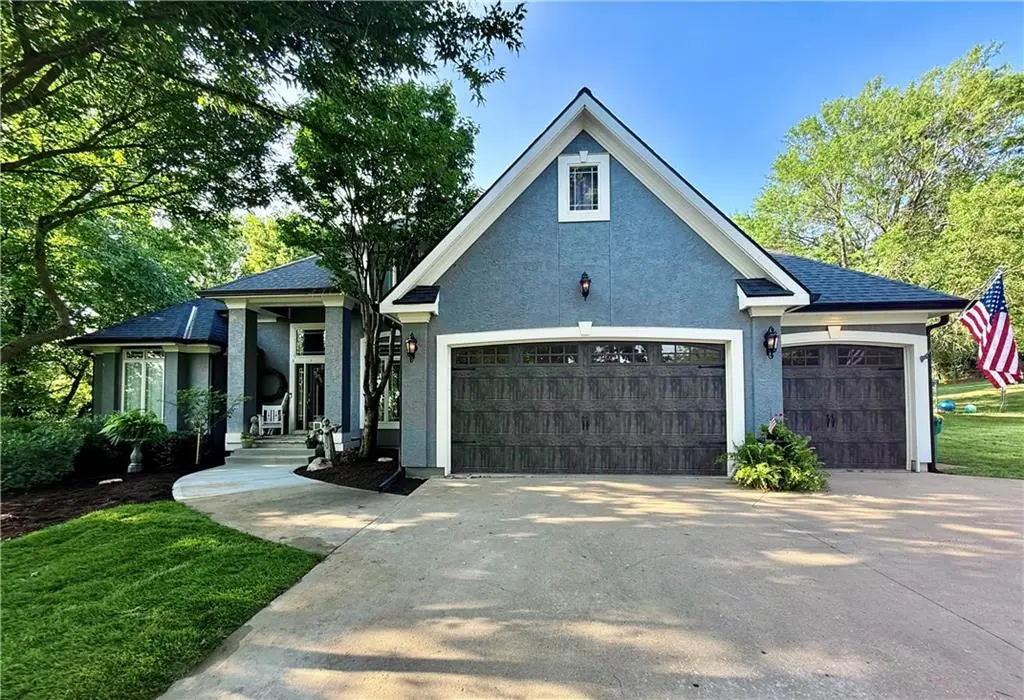 13810 Grove AVE, Bonner Springs, KS 66012