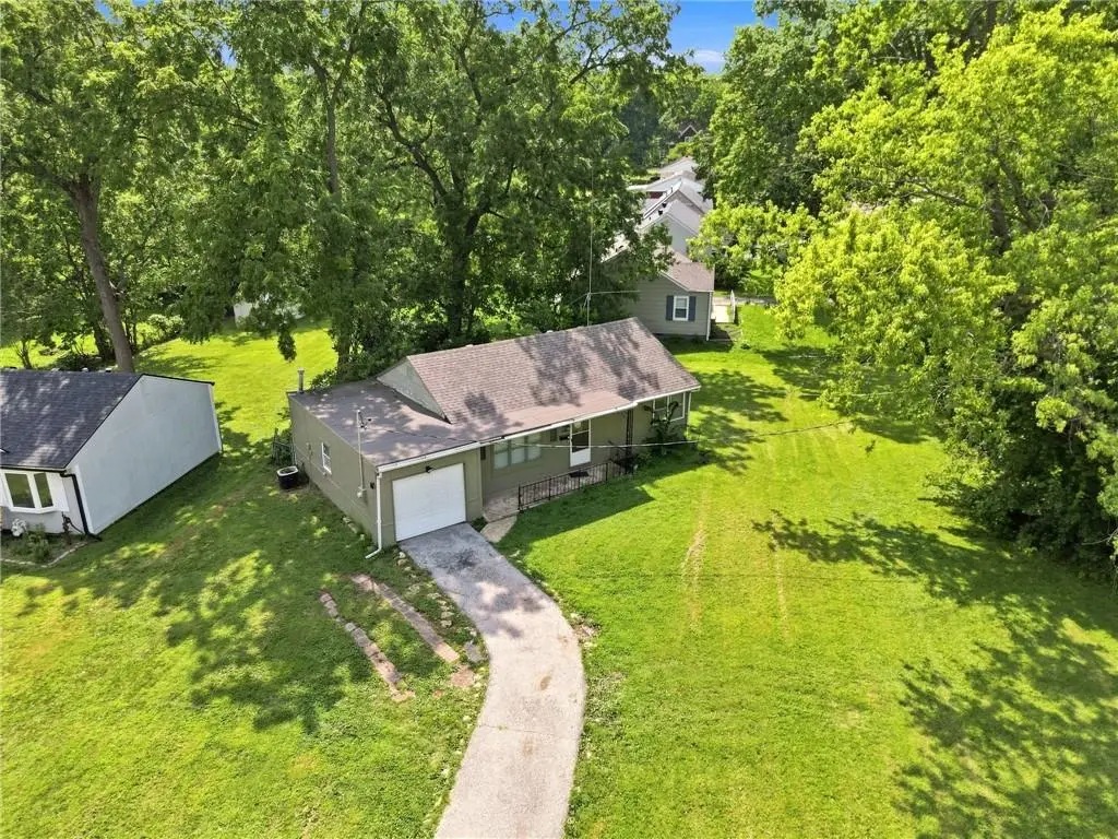 7400 Lamar AVE, Overland Park, KS 66204