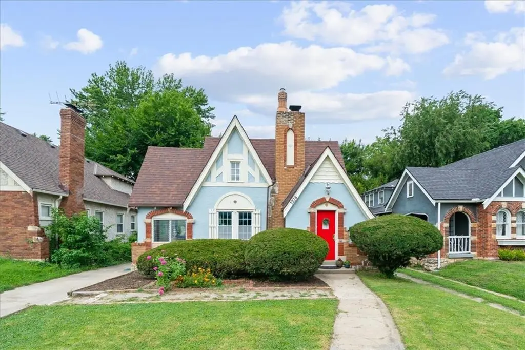 7214 Highland AVE, Kansas City, MO 64131