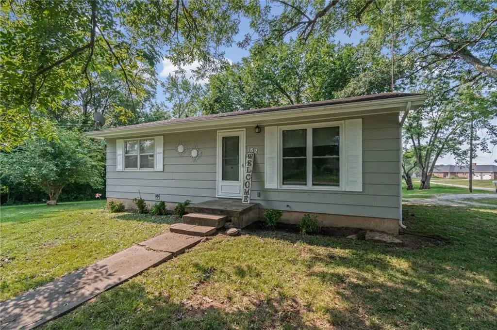 182 W Jackson ST, Kingston, MO 64650