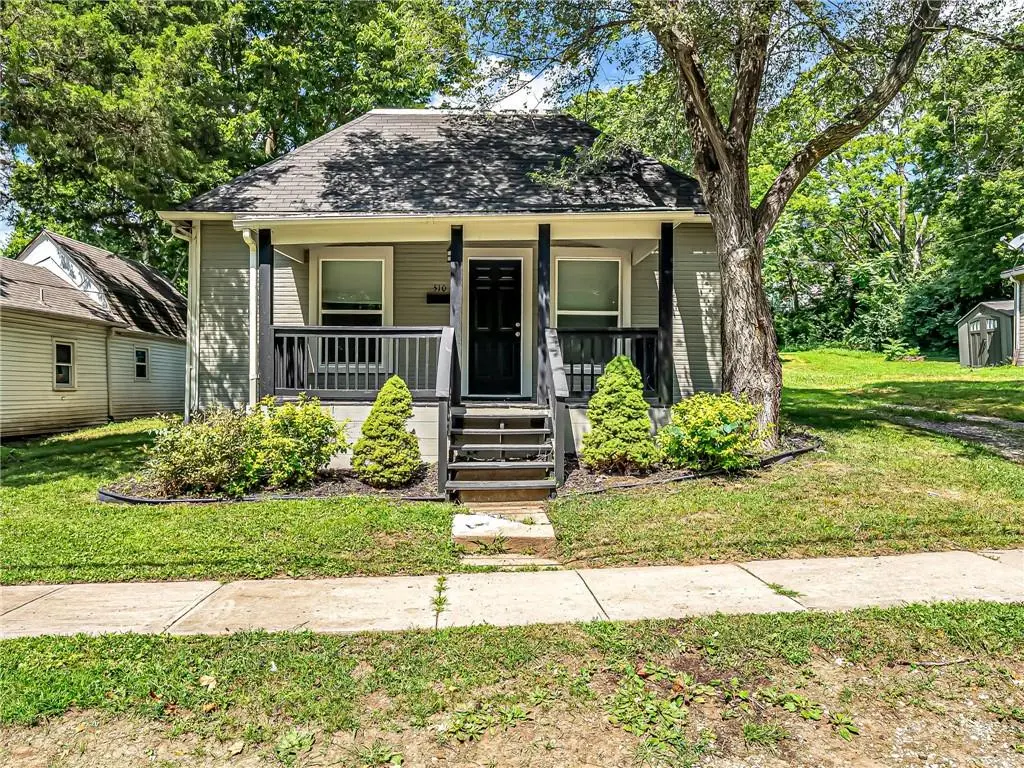 510 N Grover ST, Liberty, MO 64068
