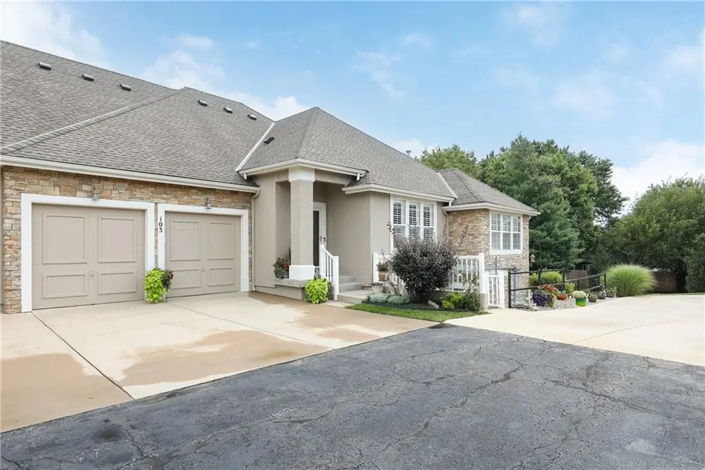 11575 S Bell Court DR #103, Olathe, KS 66061