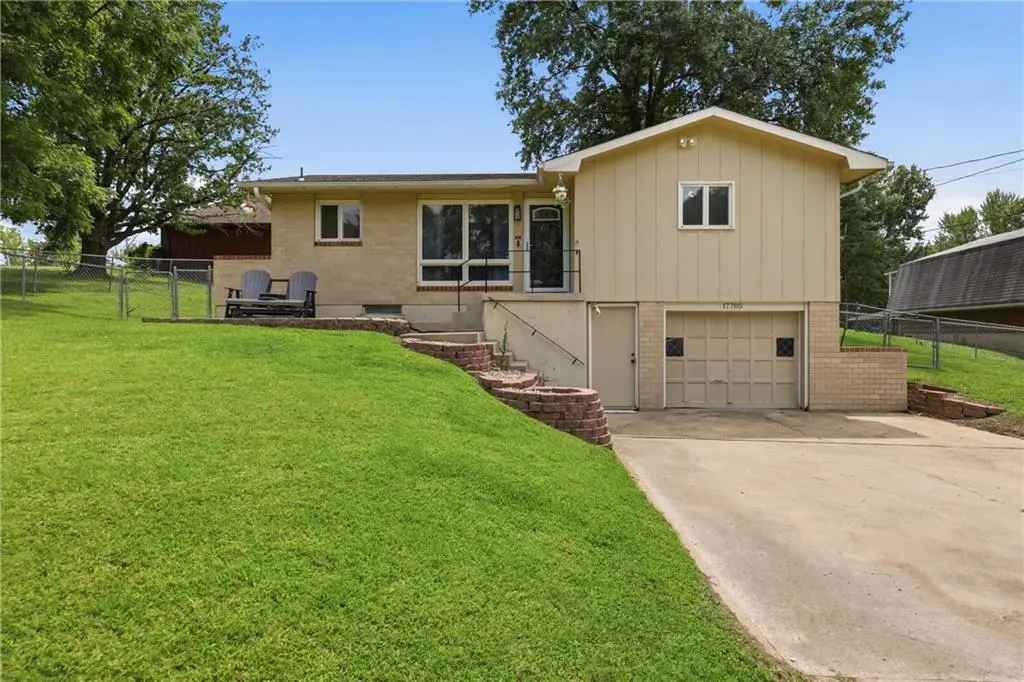 17705 E 28th ST #S, Independence, MO 64057