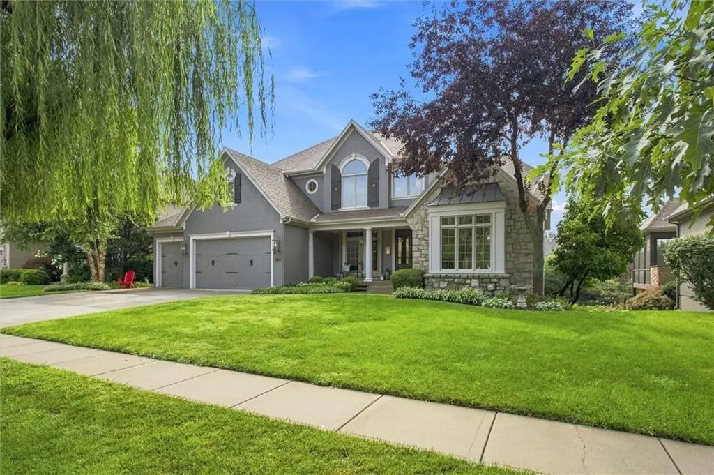 9309 W 156th PL, Overland Park, KS 66221
