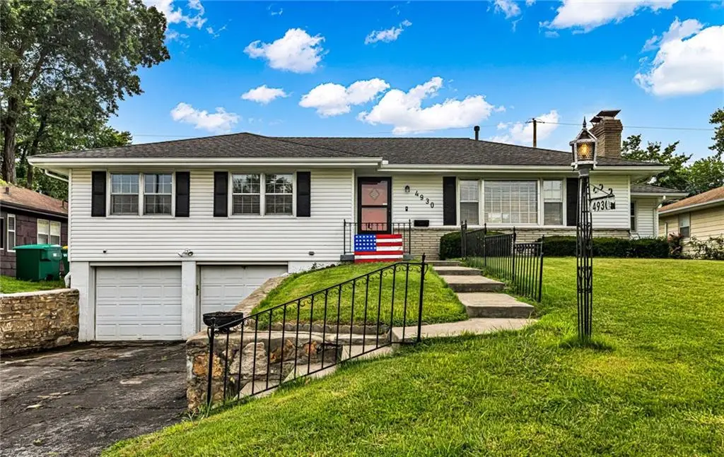 4930 Waverly AVE, Kansas City, KS 66104