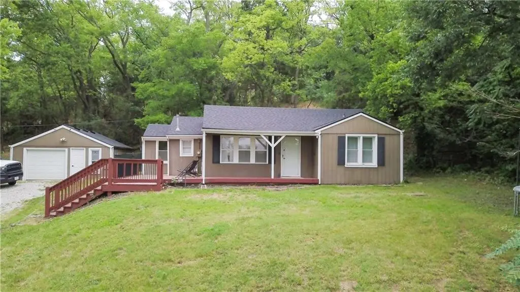 20118 E TRUMAN RD, Independence, MO 64056