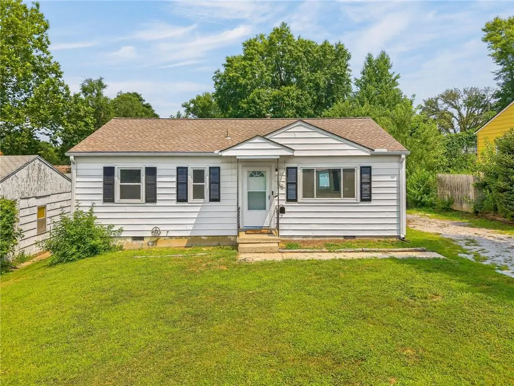 2412 NE 59th TER, Kansas City, MO 64118
