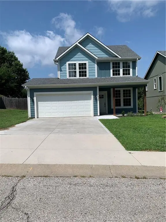 620 NW Charlotte ST, Grain Valley, MO 64029