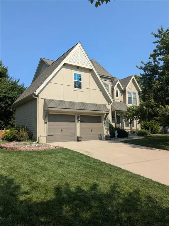 12860 Barton ST, Overland Park, KS 66213