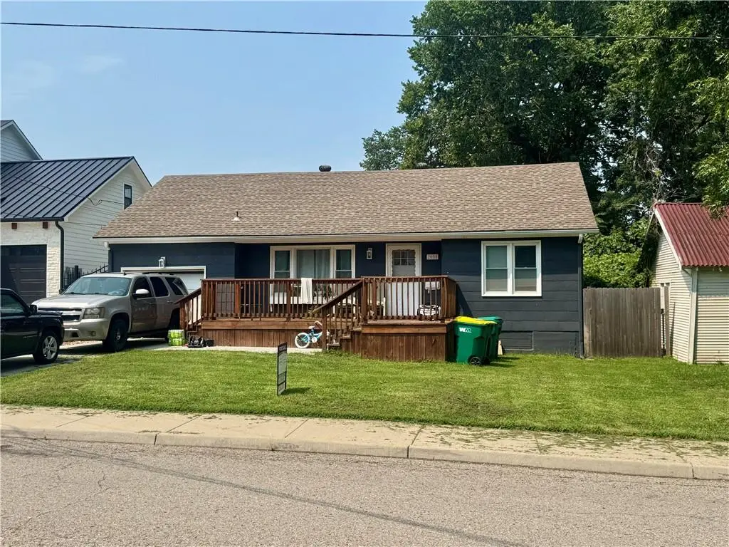 2608 W 44th AVE, Kansas City, KS 66103