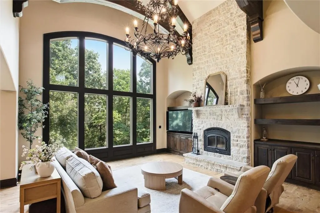 14555 Oak Valley DR, Gardner, KS 66030