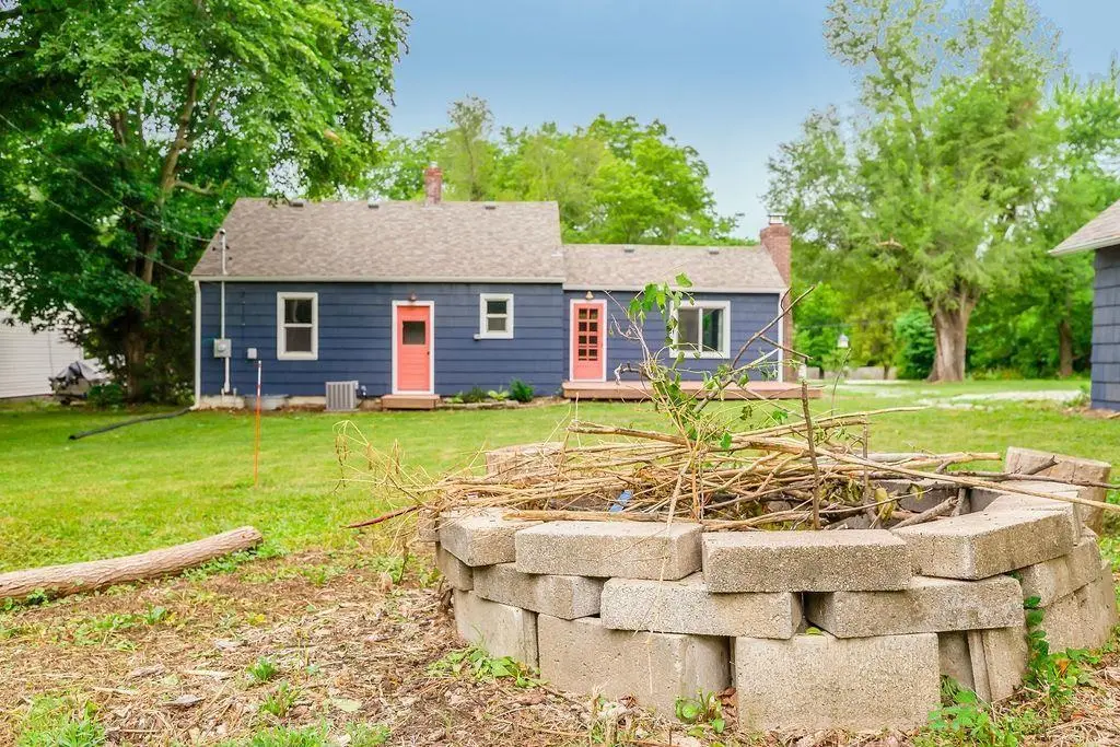 13811 Belmont AVE, Grandview, MO 64030