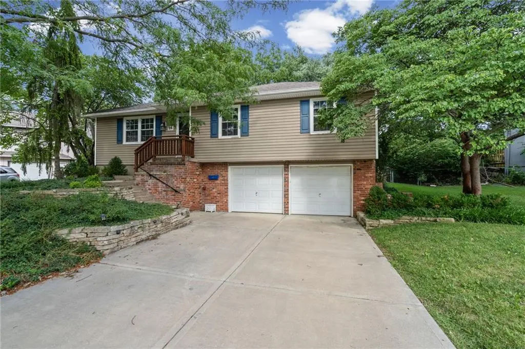 106 N Cleveland AVE, Belton, MO 64012
