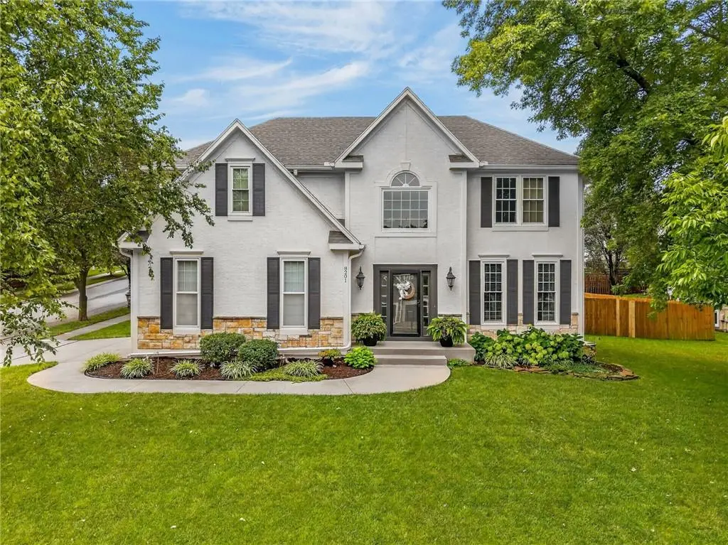 8201 NW 80th TER, Kansas City, MO 64152