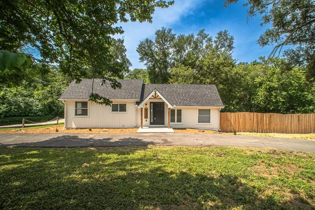 8344 Oldham RD, Kansas City, MO 64138