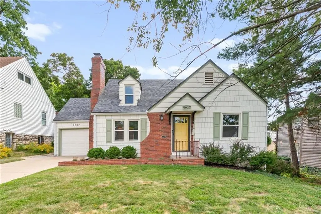4827 Terrace ST, Kansas City, MO 64112
