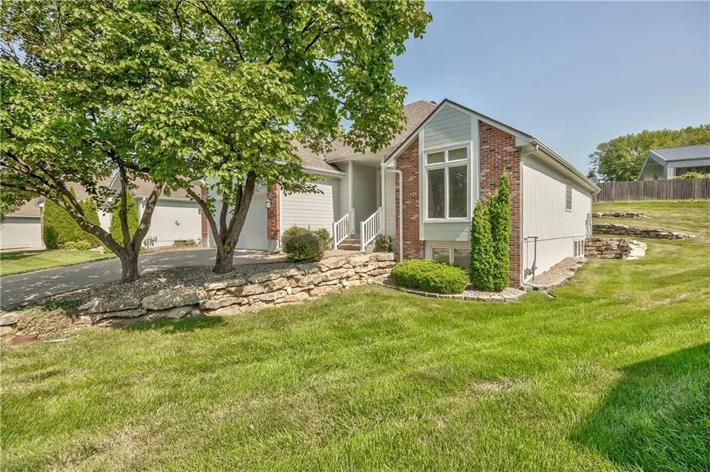 17904 E 29th ST #S, Independence, MO 64057