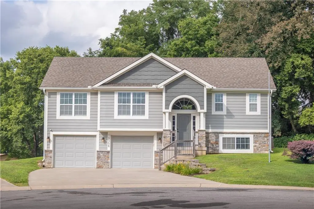 19308 E Lynchburg Pl North N/A, Independence, MO 64058