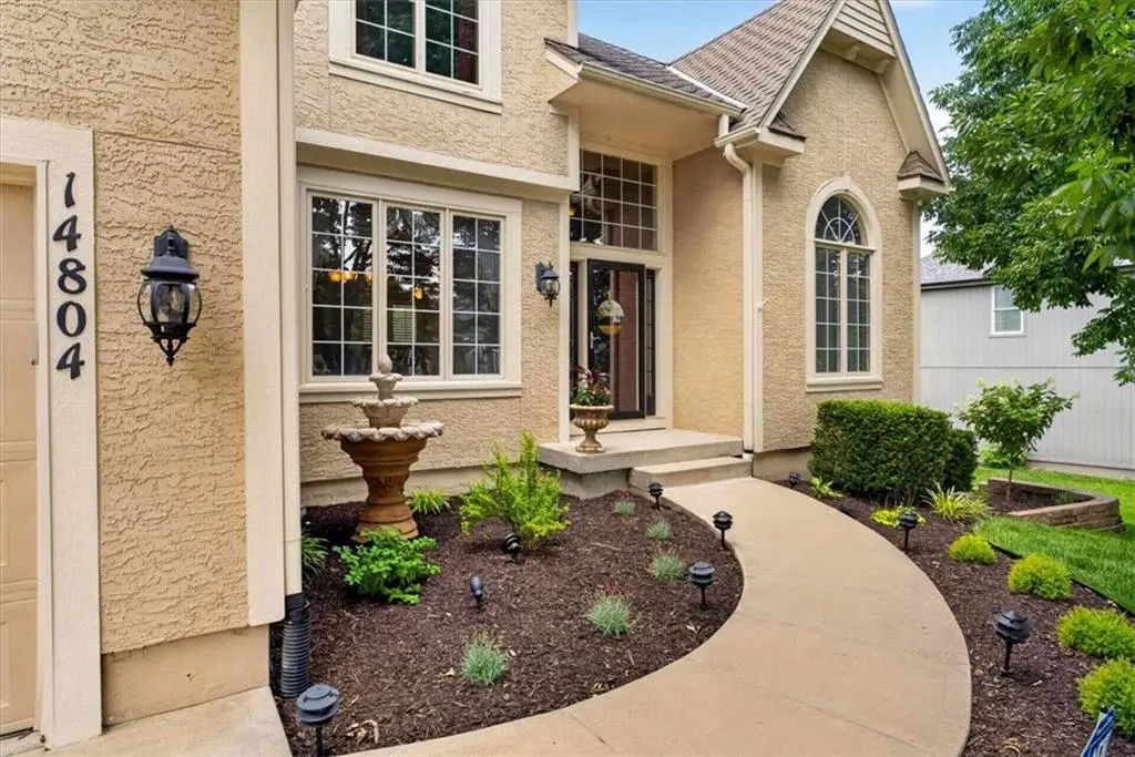 14804 Carter ST, Overland Park, KS 66221
