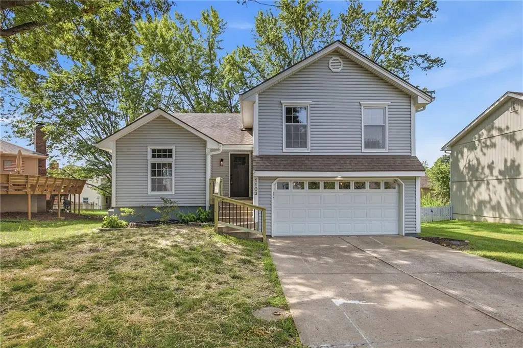 1103 SE 5th TER, Lee's Summit, MO 64063