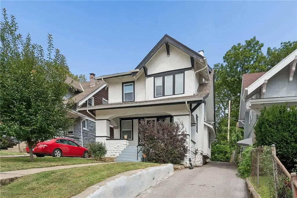4115 Chestnut AVE, Kansas City, MO 64130