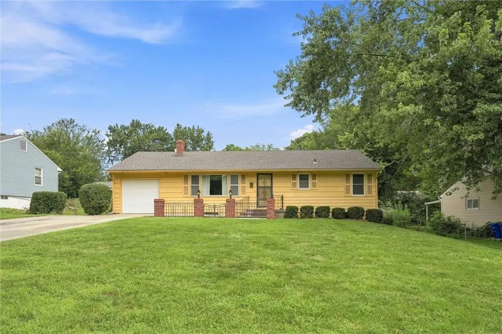 1314 Duck RD, Grandview, MO 64030