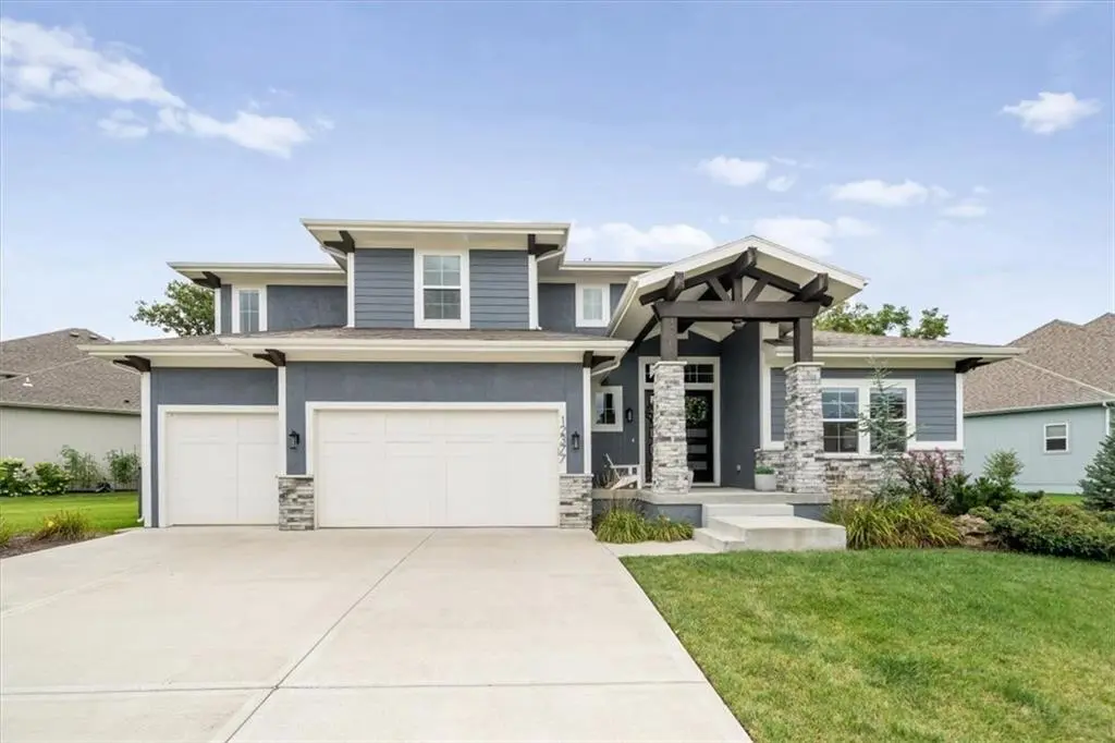 12377 S Hastings ST, Olathe, KS 66061