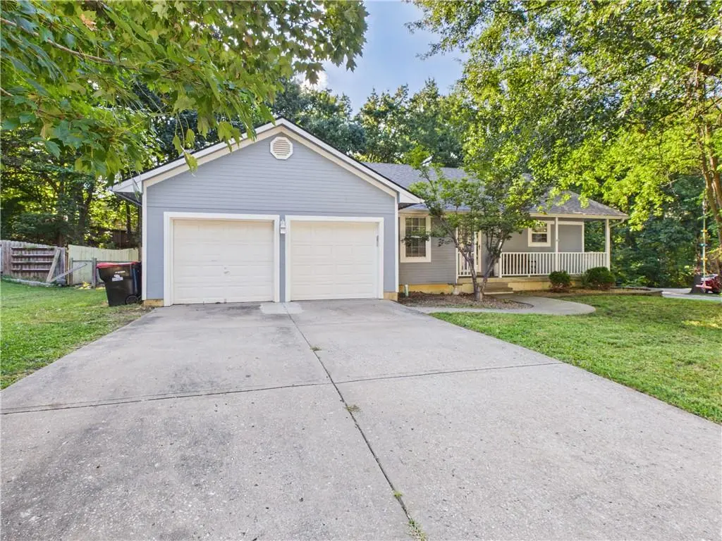 1407 Woodlawn DR, Warrensburg, MO 64093