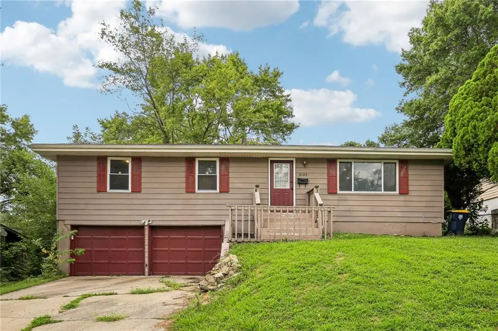 5104 N Smalley AVE, Kansas City, MO 64119