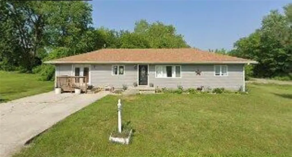2505 Chicago ST, Trenton, MO 64683