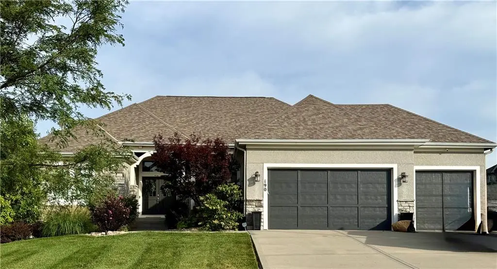 190 SW Roosevelt RDG, Lee's Summit, MO 64081