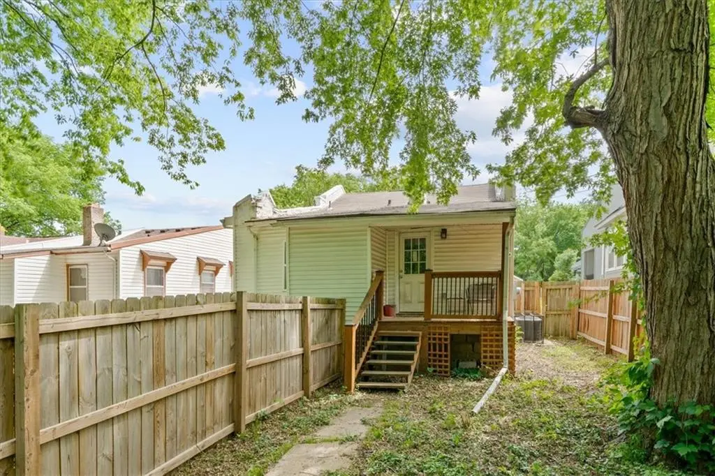 1316 E 62ND ST, Kansas City, MO 64110