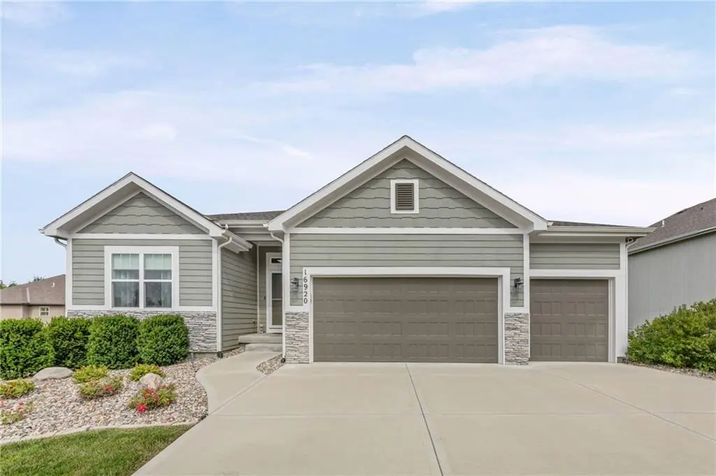 16920 NW 132nd TER, Platte City, MO 64079
